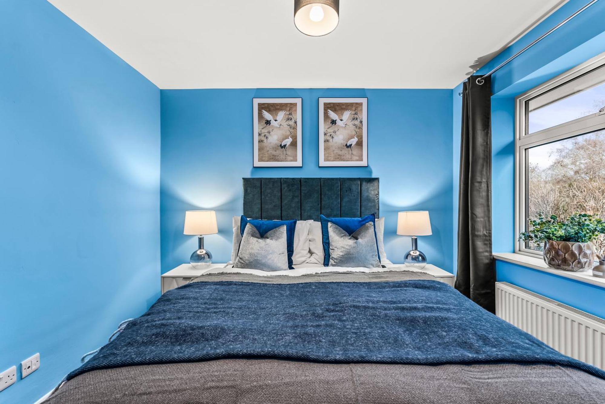 Elegant Retreat In Cheltenham - Garden & Parking Included Esterno foto