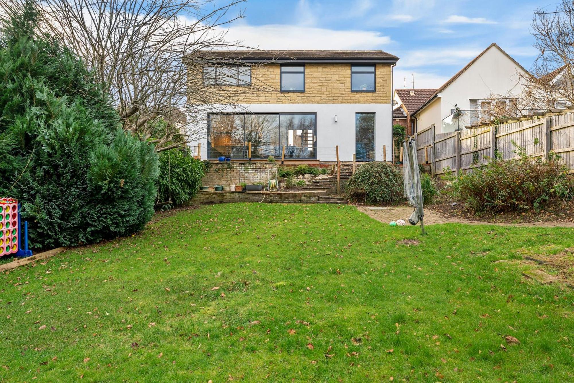 Elegant Retreat In Cheltenham - Garden & Parking Included Esterno foto