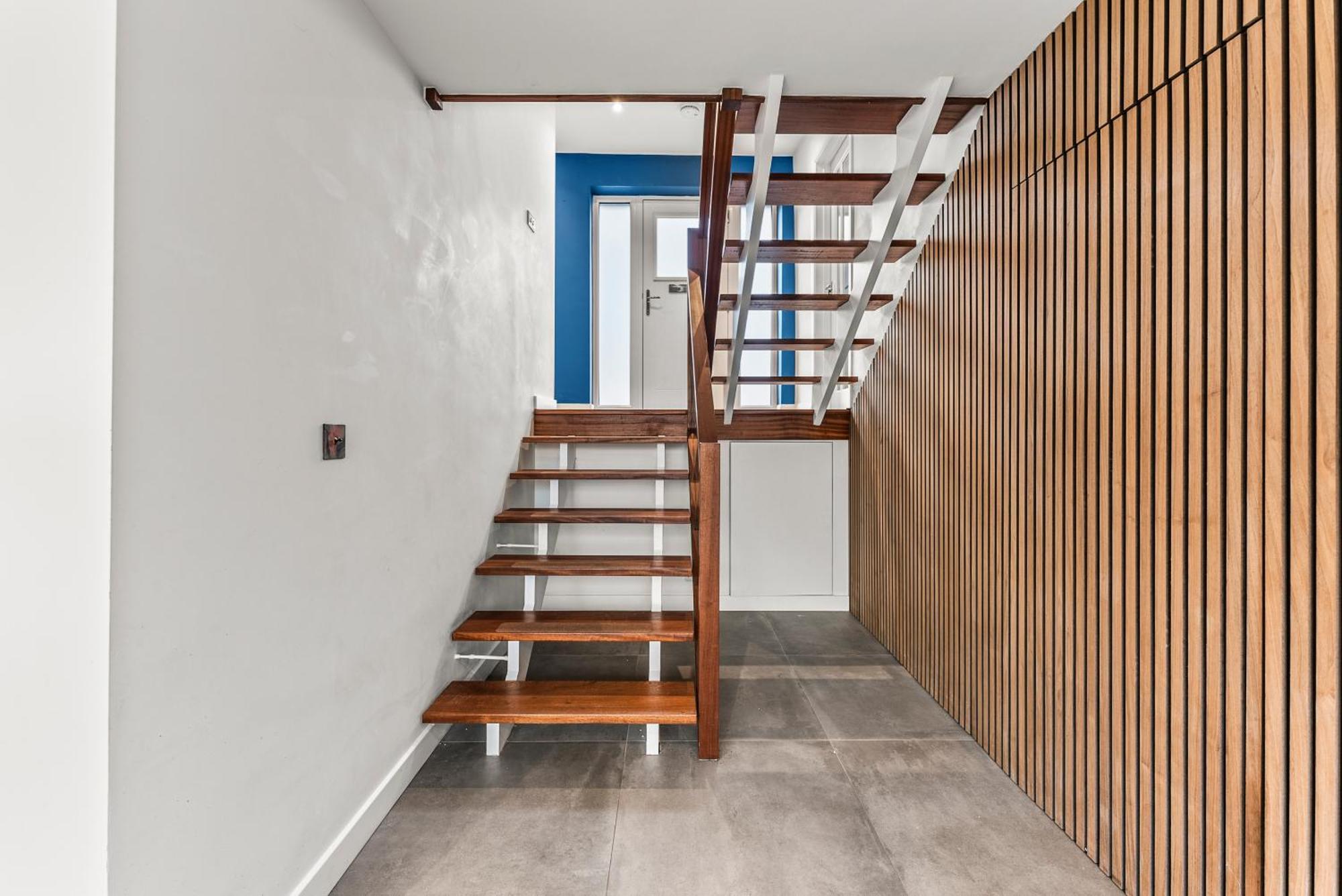 Elegant Retreat In Cheltenham - Garden & Parking Included Esterno foto